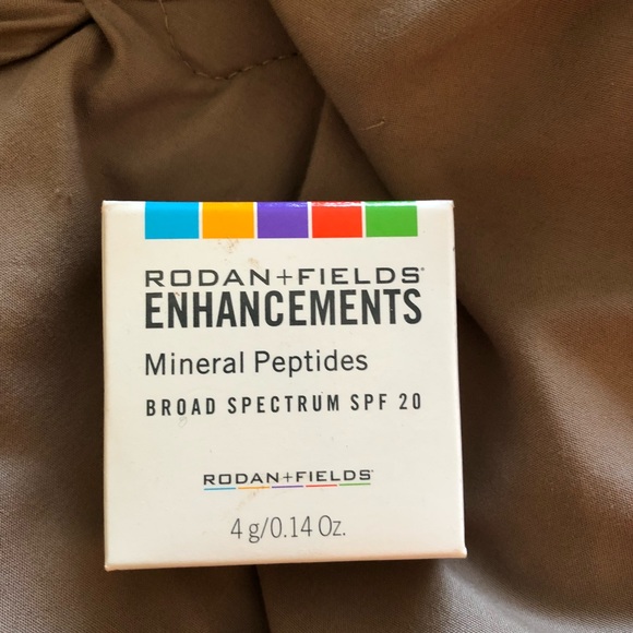 Coach frames with case and glass cleaning cloth - Picture 5 of 5